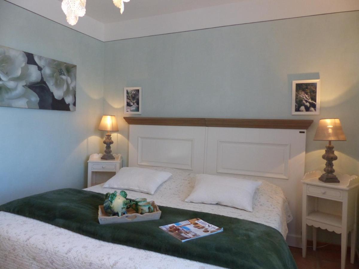 La Ferme Du Petit Segries Bed And Breakfast 무스티에생마리 외부 사진