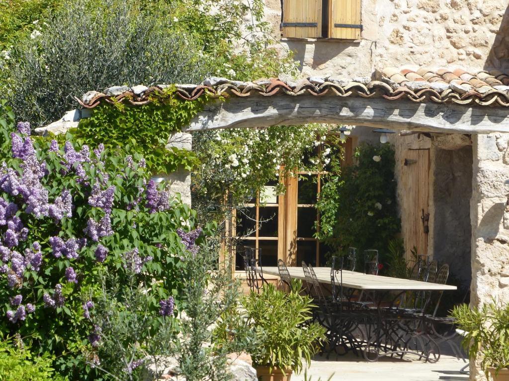 La Ferme Du Petit Segries Bed And Breakfast 무스티에생마리 외부 사진