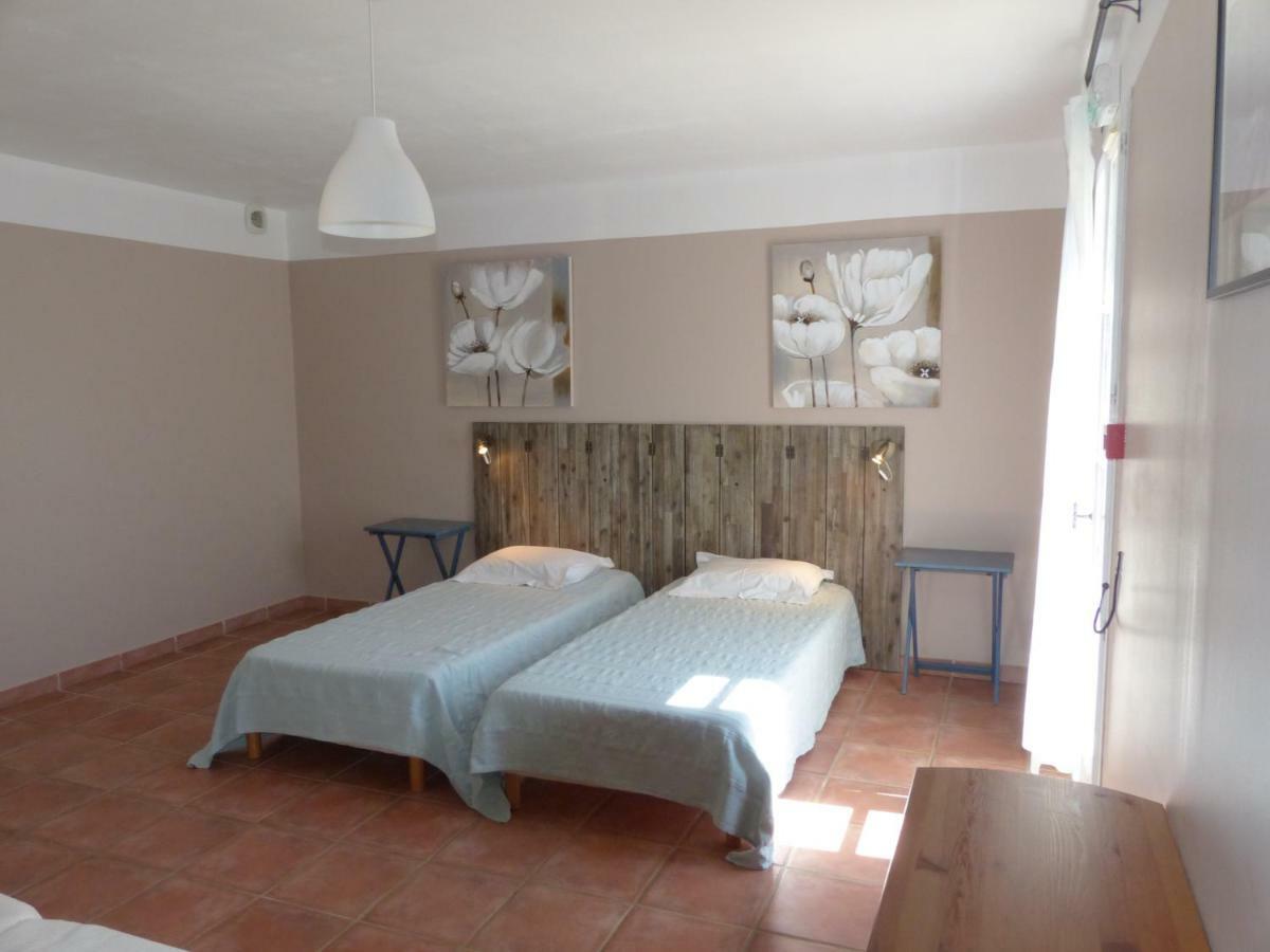 La Ferme Du Petit Segries Bed And Breakfast 무스티에생마리 외부 사진